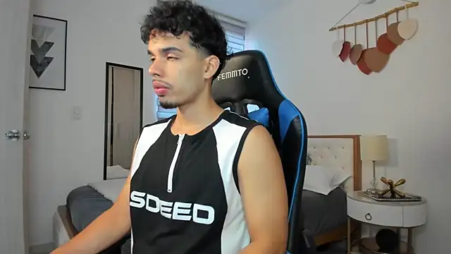 mateoleonee online show from 03.01.25