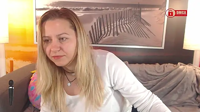 Snapshot of BigBoobsARRI chatting on 01.17.25 BigBoobsARRI online show from 01.17.25