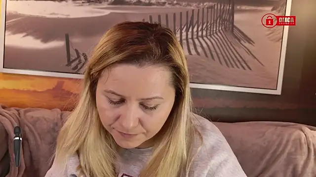 Snapshot of BigBoobsARRI chatting on 03.08.25 BigBoobsARRI online show from 03.08.25