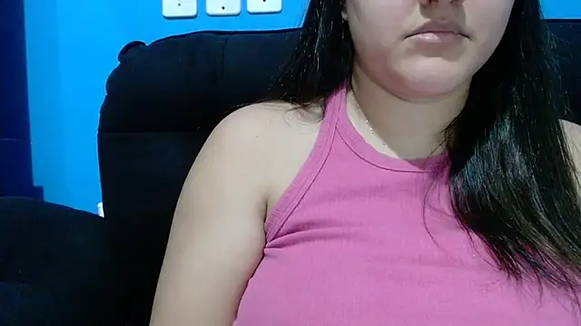 Snapshot of luckygirl111 chatting on 04.06.26 luckygirl111 online show from 04.06.26