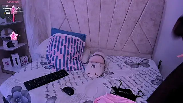 Snapshot of Kaela18 chatting on 12.06.24 Kaela18 online show from 12.06.24