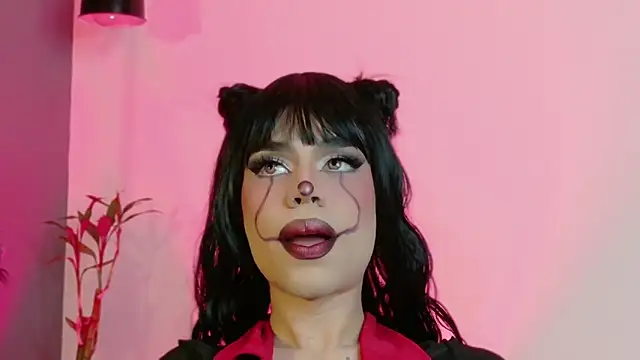 LucyGiraldo online show from 11.01.25