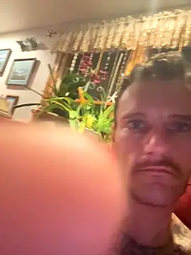 UnCuTupTheBuTT online show from 09.24.25