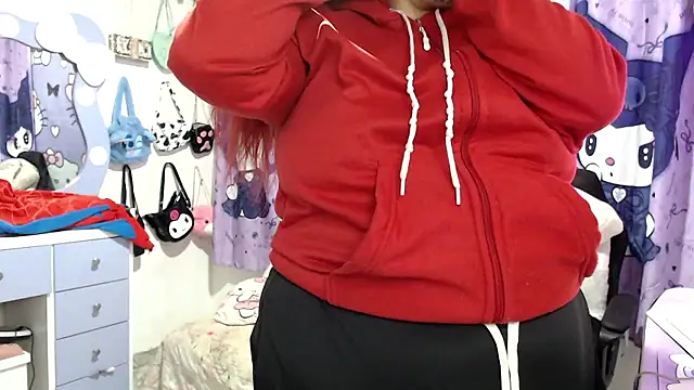 Snapshot of lussyevans24 chatting on 01.17.26 lussyevans24 online show from 01.17.26