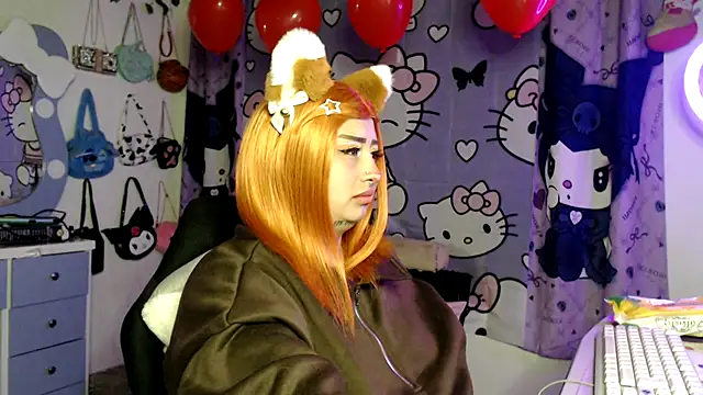 Snapshot of lussyevans24 chatting on 02.16.26 lussyevans24 online show from 02.16.26