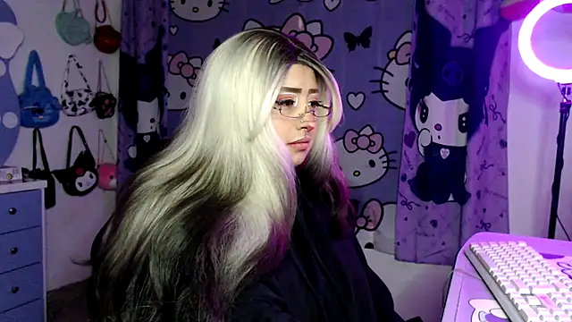 lussyevans24 online show from 02.28.26