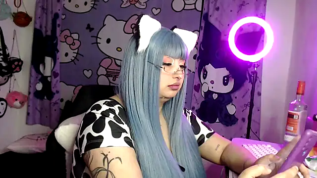 lussyevans24 online show from 05.20.26