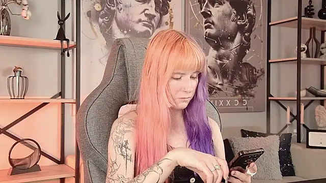 LexiWenford online show from 07.13.26