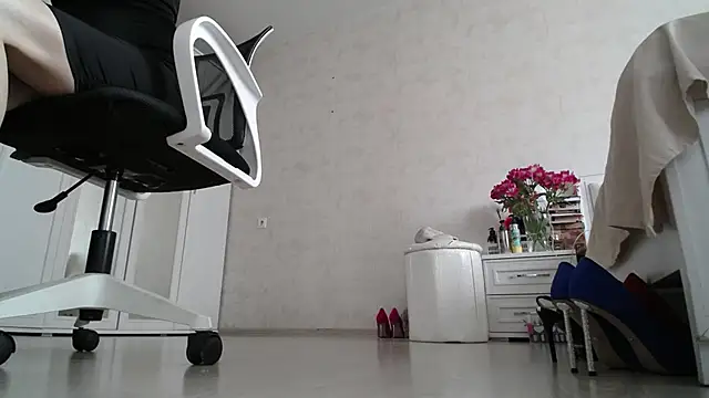 Snapshot of Devil_Goddess chatting on 05.25.26 Devil Goddess online show from 05.25.26