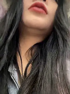 Snapshot of Asia-Melody chatting on 02.15.25 Asia-Melody online show from 02.15.25