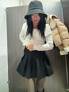 Snapshot of Asia-Melody chatting on 03.13.25 Asia-Melody online show from 03.13.25