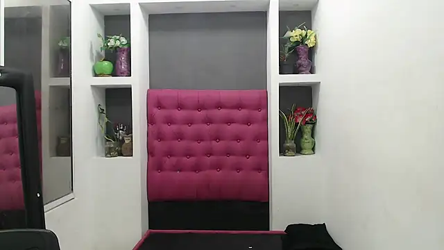 Dona Tela online show from 12.28.24