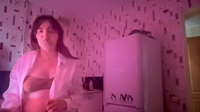 Diamond Tyler online show from 05.11.26