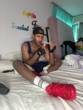 Snapshot of esteraulxxx chatting on 12.16.24 esteraulxxx online show from 12.16.24