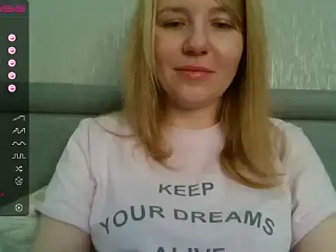 urbadkitty online show from 12.09.24