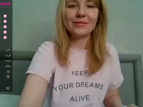 urbadkitty online show from 12.18.24