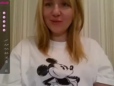 urbadkitty online show from 01.12.25