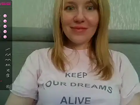 urbadkitty online show from 01.16.25