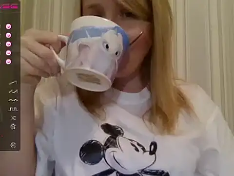 urbadkitty online show from 01.17.25