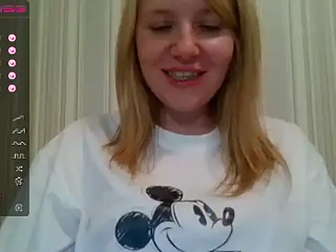 urbadkitty online show from 01.24.25