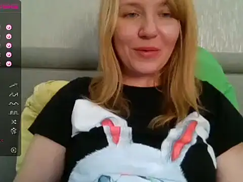 urbadkitty online show from 02.13.25