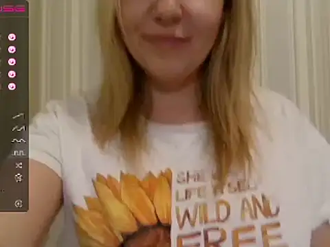 urbadkitty online show from 02.15.25