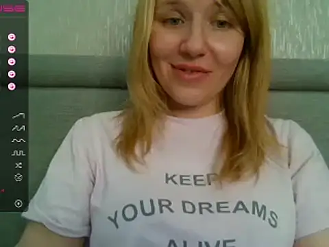 urbadkitty online show from 02.25.25