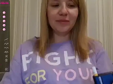 urbadkitty online show from 03.13.25