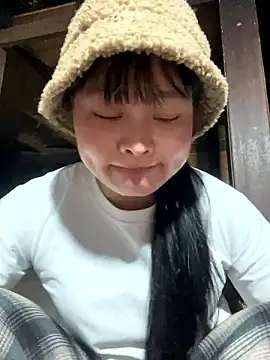 Snapshot of Anges893 chatting on 12.04.24 Anges893 online show from 12.04.24