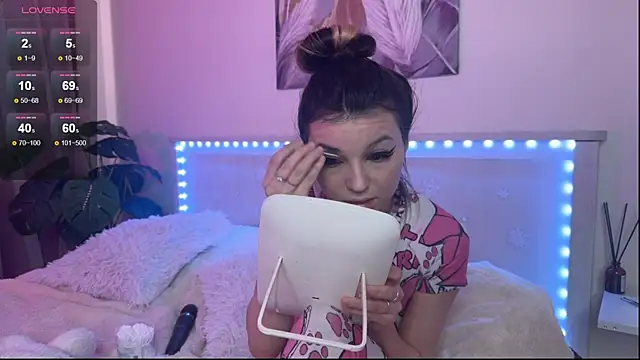 Veronica leal online show from 03.31.26