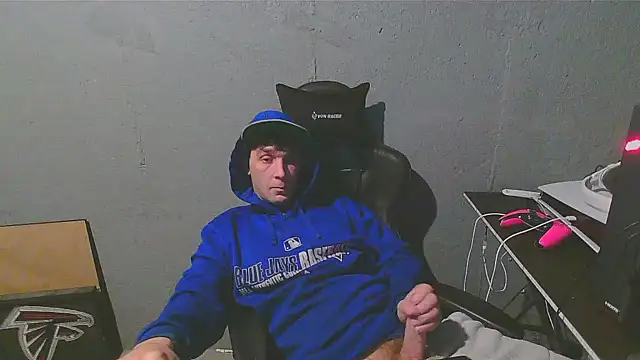 Snapshot of Superoz77 chatting on 12.08.24 Superoz77 online show from 12.08.24