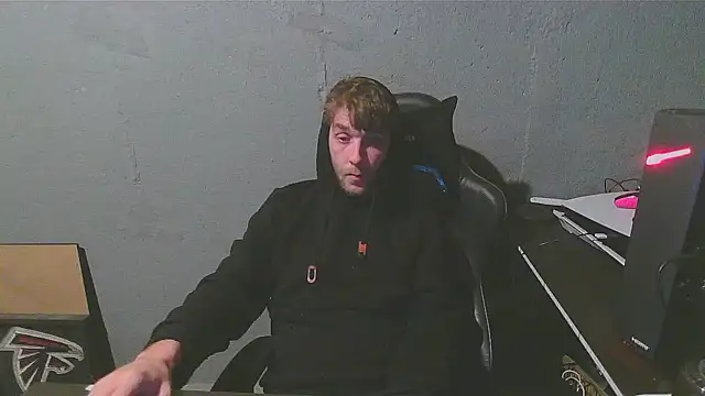 Snapshot of Superoz77 chatting on 12.23.24 Superoz77 online show from 12.23.24