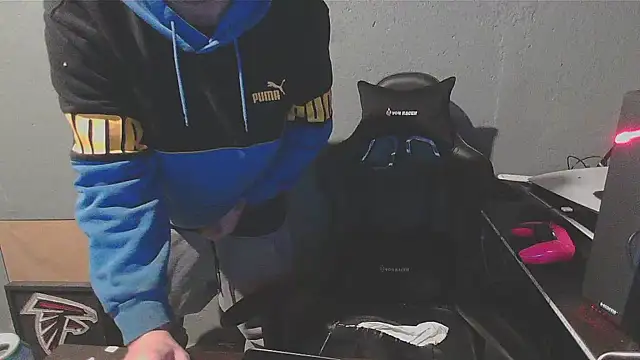 Snapshot of Superoz77 chatting on 12.24.24 Superoz77 online show from 12.24.24