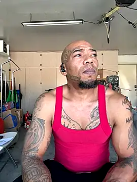 Snapshot of athephenomenal1 chatting on 09.17.25 athephenomenal1 online show from 09.17.25