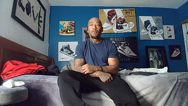 athephenomenal1 online show from 11.10.25