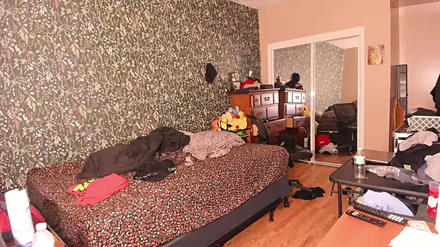 MrChuckDailyXXX online show from 07.27.26
