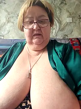 Awn290668 online show from 04.12.26