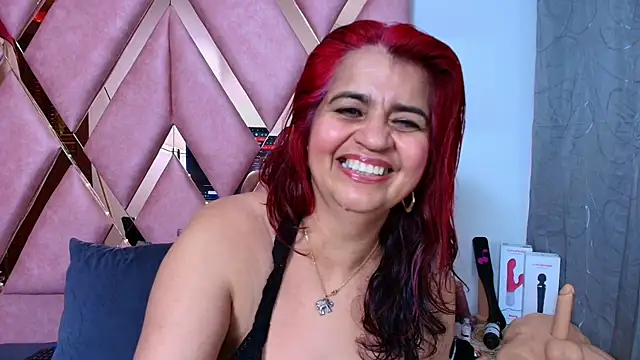 Snapshot of RoxetteMature chatting on 06.21.26 RoxetteMature online show from 06.21.26