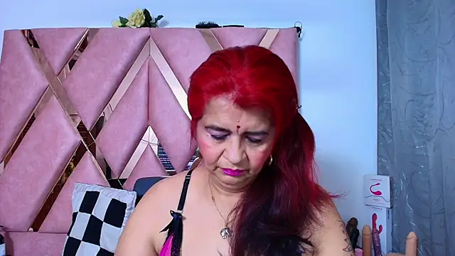 Snapshot of RoxetteMature chatting on 07.29.26 RoxetteMature online show from 07.29.26