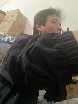 kisstoyousoon2024 online show from 02.18.26