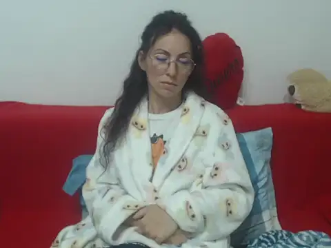 Emmatoo online show from 05.02.26