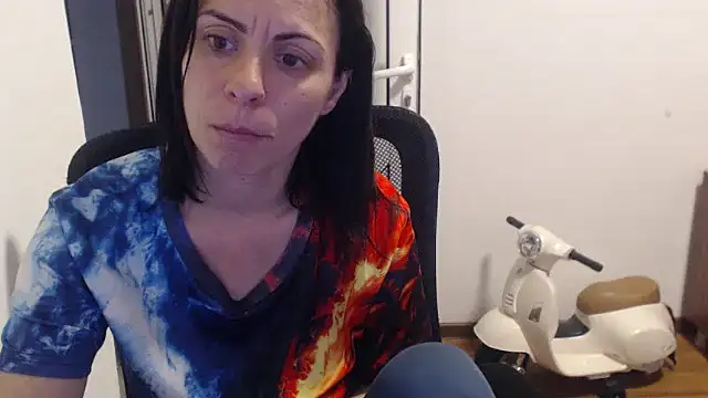 Emmatoo online show from 06.04.26