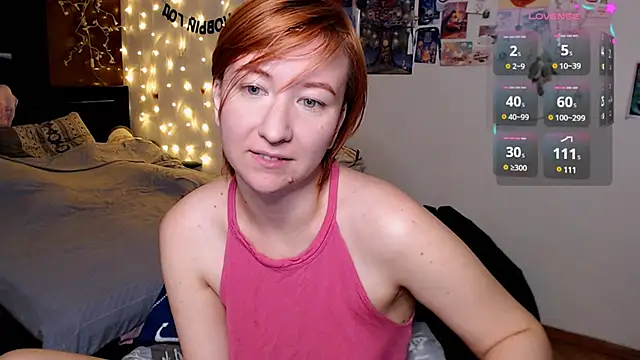 Snapshot of licentia__poetica chatting on 12.10.24 licentia poetica online show from 12.10.24