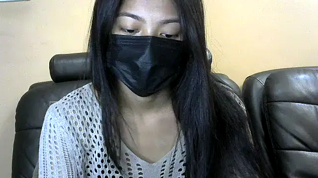 Snapshot of lusty_luxmi chatting on 03.22.25 lusty luxmi online show from 03.22.25