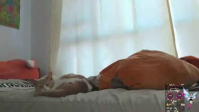 Snapshot of linnie_ chatting on 01.30.25 linnie  online show from 01.30.25