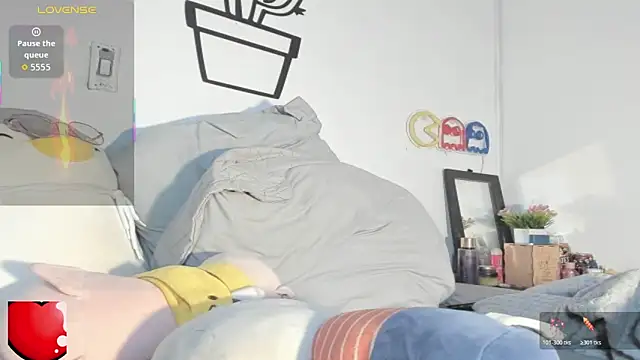 Alessia28  online show from 11.05.25