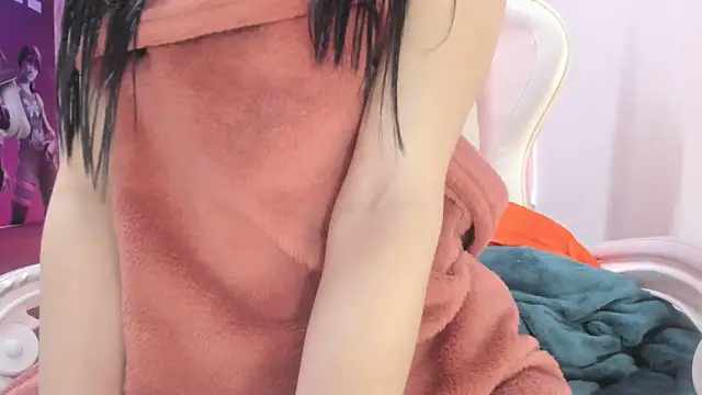 Snapshot of meribeth303av chatting on 02.15.25 meribeth303av online show from 02.15.25