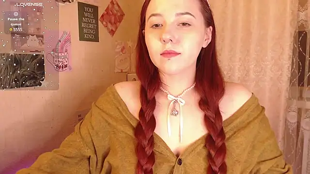 Snapshot of ___CLARY___ chatting on 03.20.25 CLARY online show from 03.20.25