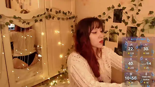 Snapshot of ___CLARY___ chatting on 02.24.26 CLARY online show from 02.24.26