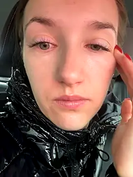 KateRedgar online show from 11.06.25